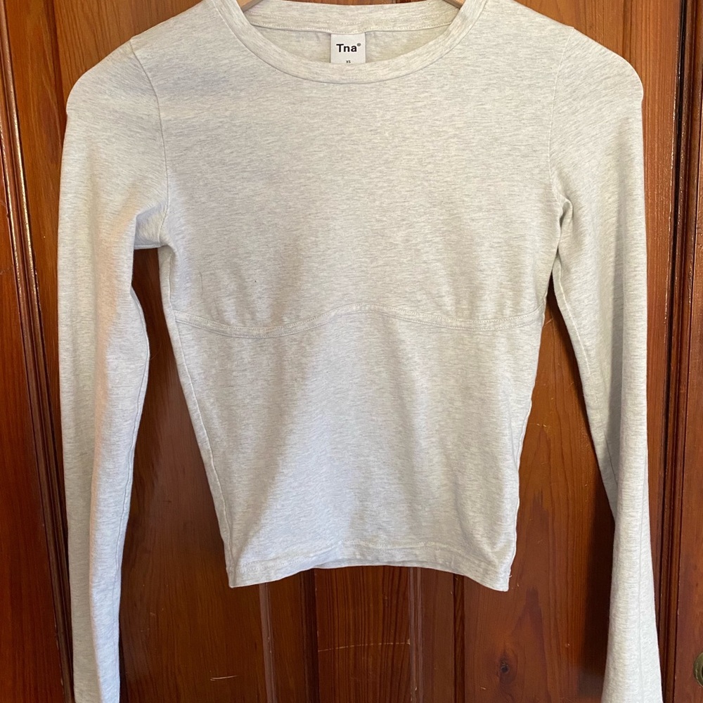 Aritzia TNA Chill Eclipse long sleeve